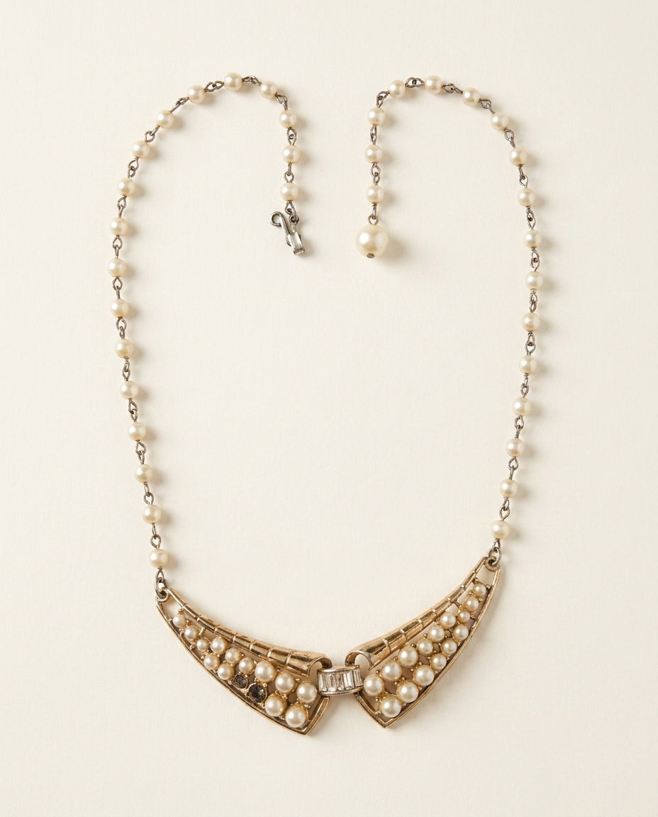 1950s-1960s Mid-Century Gold-Tone Pearl Bib Necklace with Articulated Bib Pendant - photo 1
