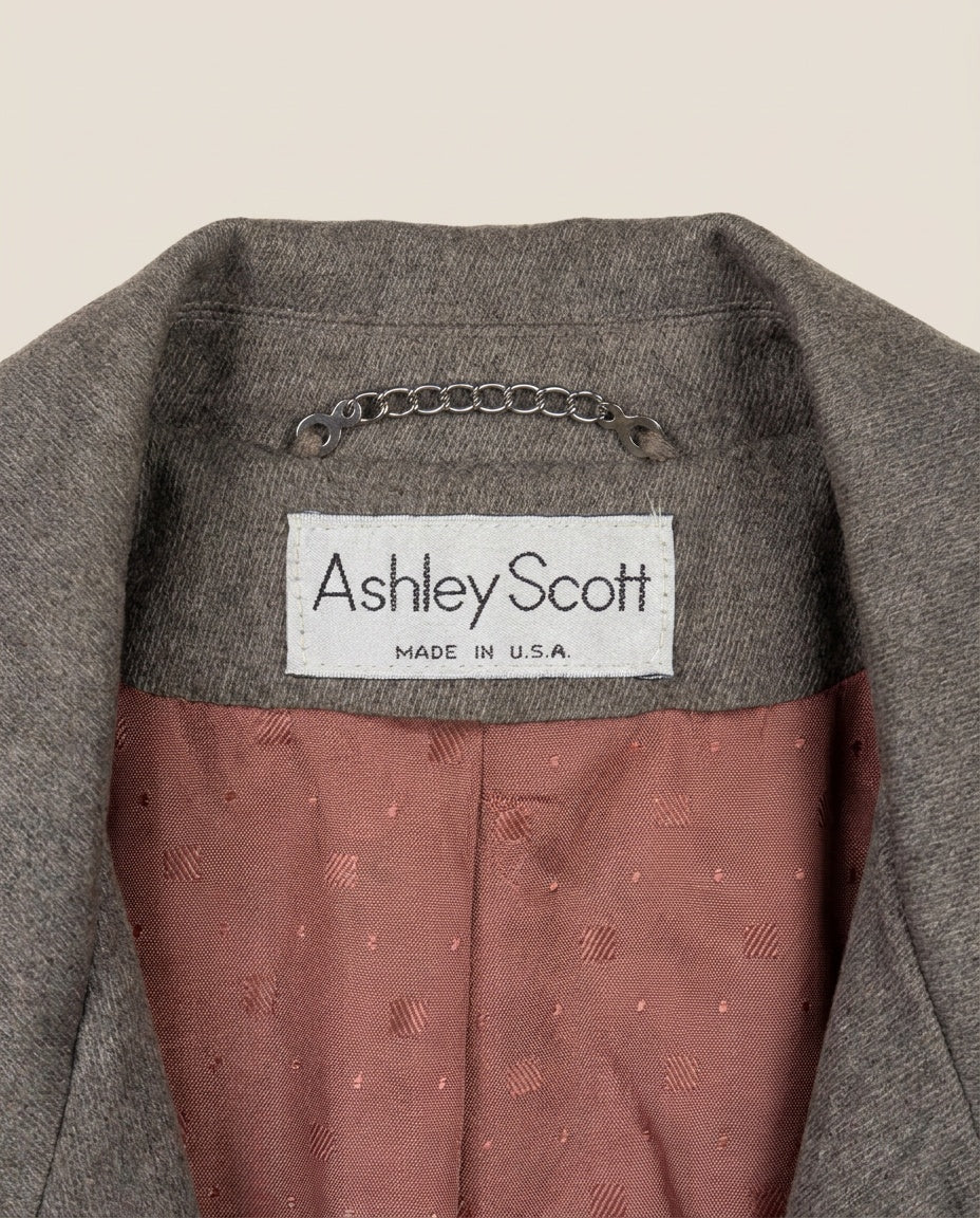 Ashley Scott Double-Breasted Wool Overcoat with Dusty Rose Jacquard Lining - photo 3