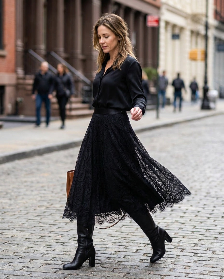 ESCADA Black Lace Midi Skirt with Floral Motif - photo 4