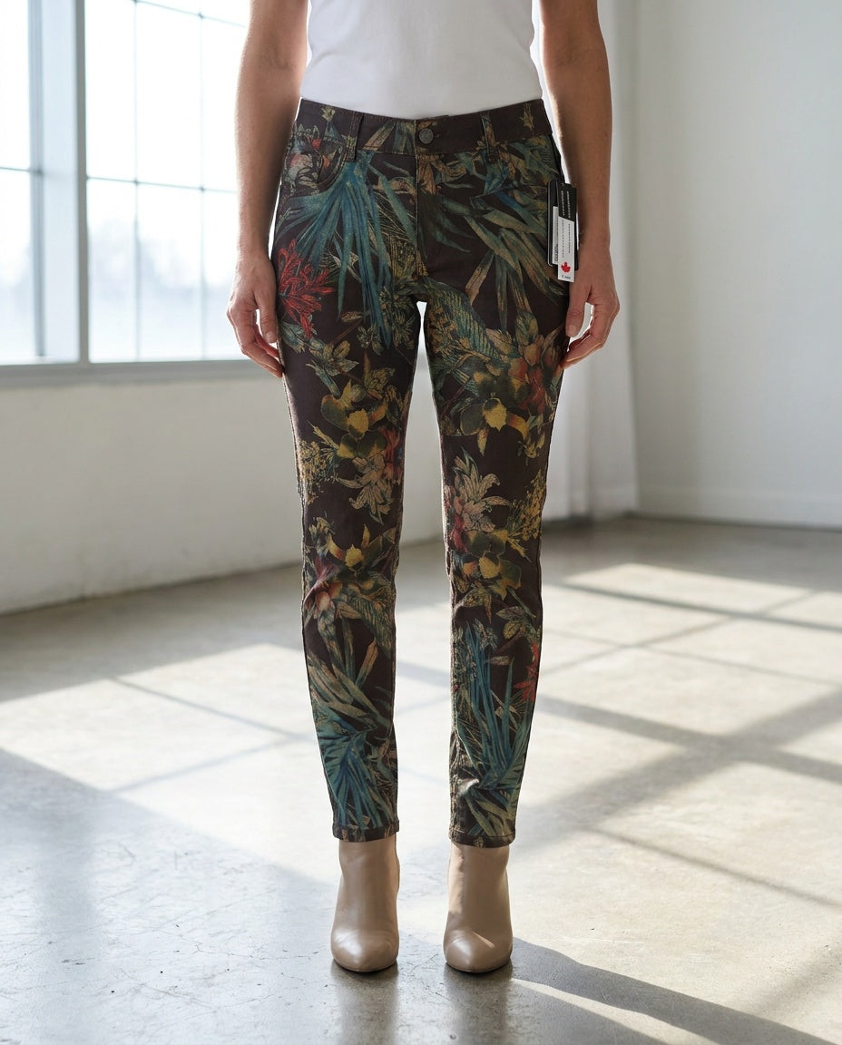 Frank Lyman Montreal Design Collection Tropical Print Slim Ankle Pants - photo 4