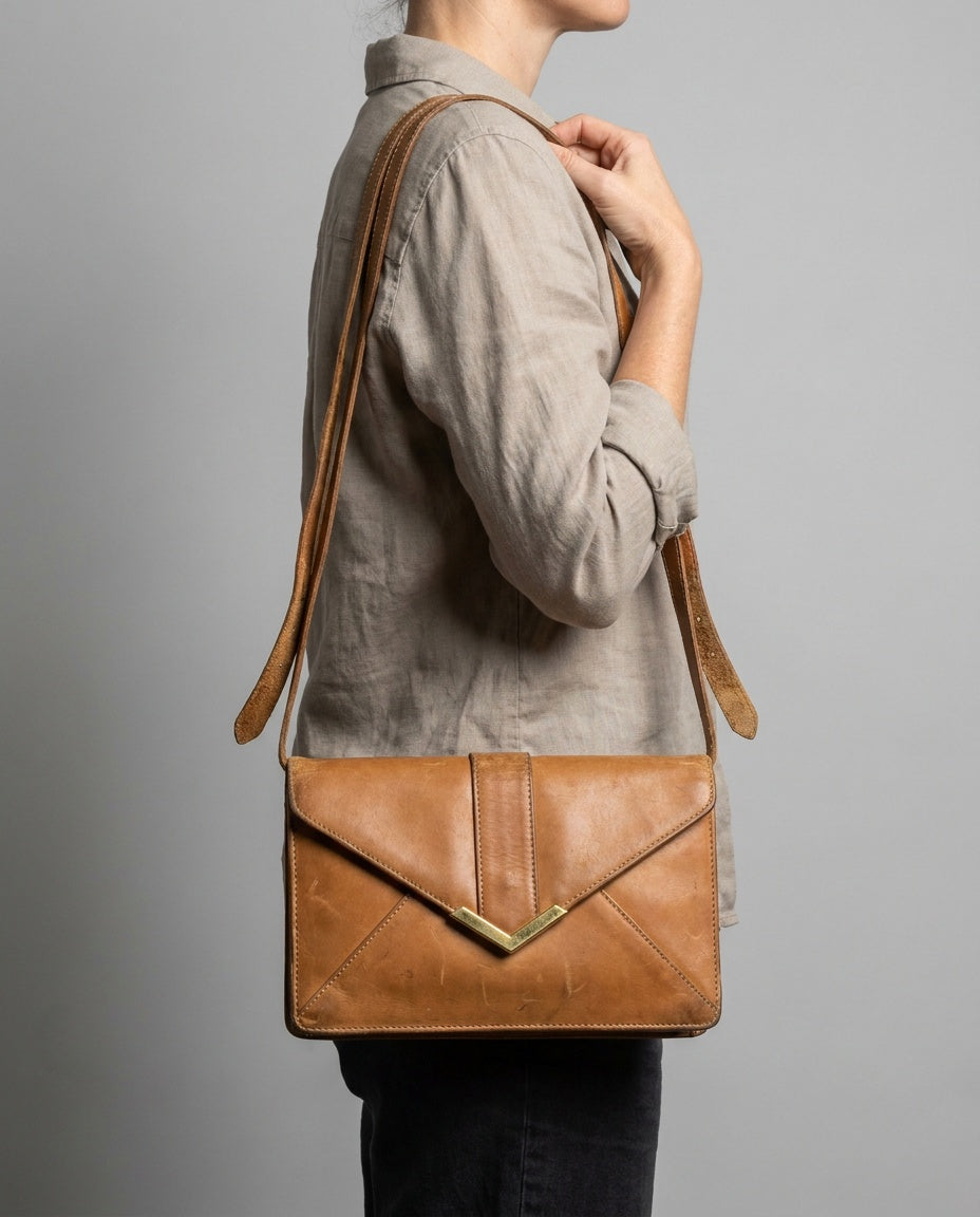 Schlesinger Brothers Tan Leather Envelope Clutch with Gold-Tone Hardware - photo 5
