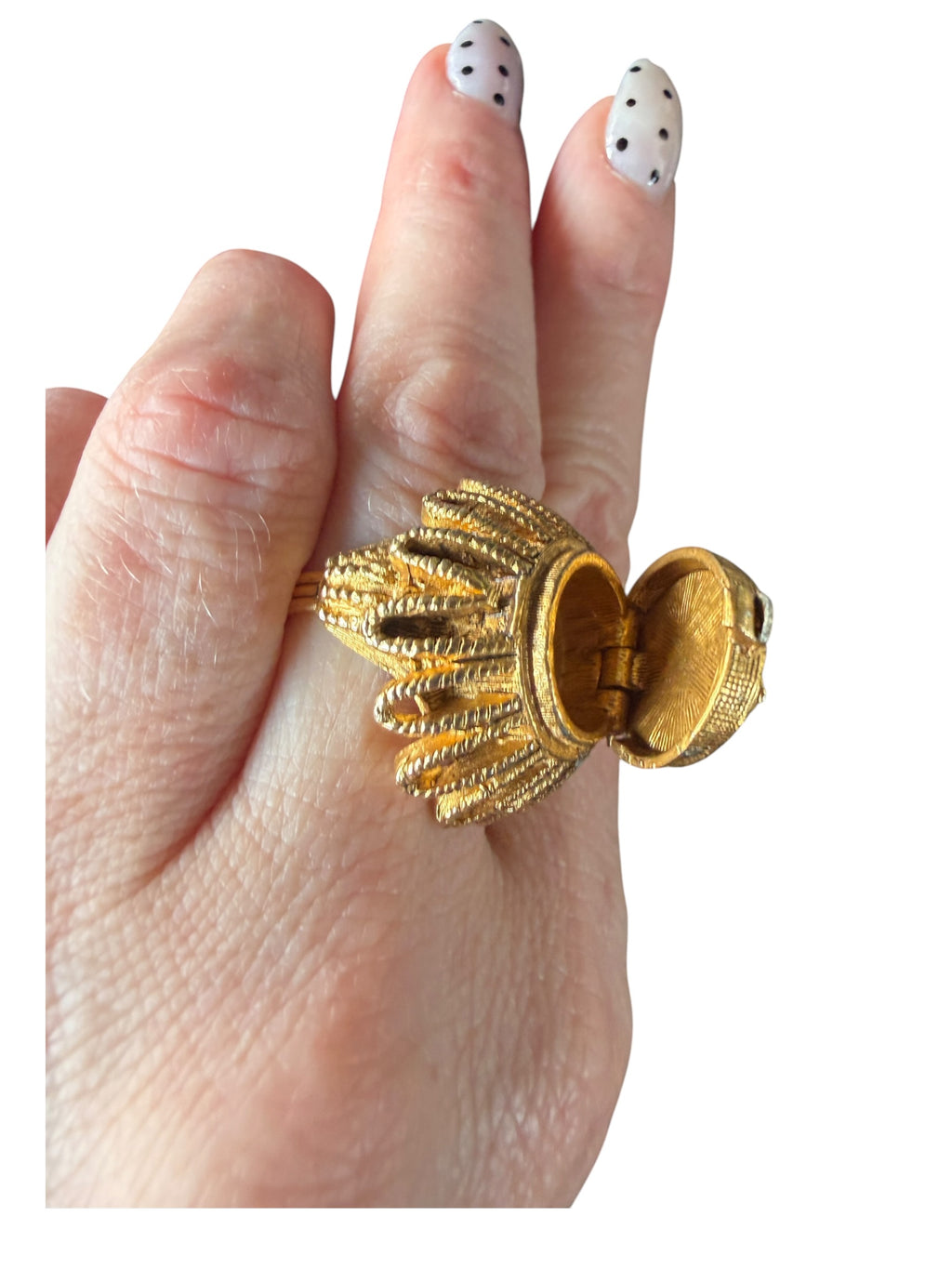 Lorenzo G Gold Ring with Ornate Floral Design