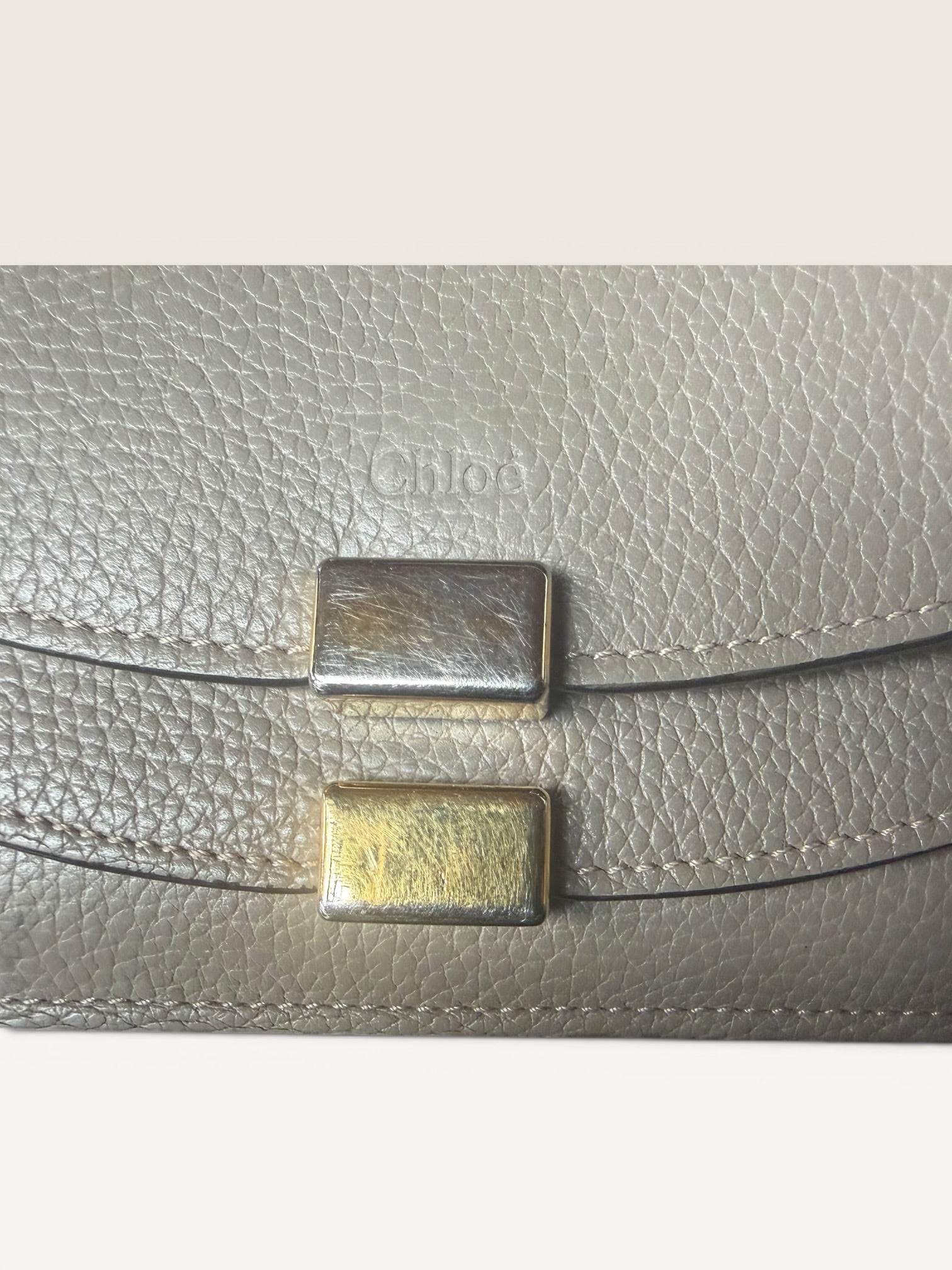 Chloé Gray Leather Wallet with Golden Hardware
