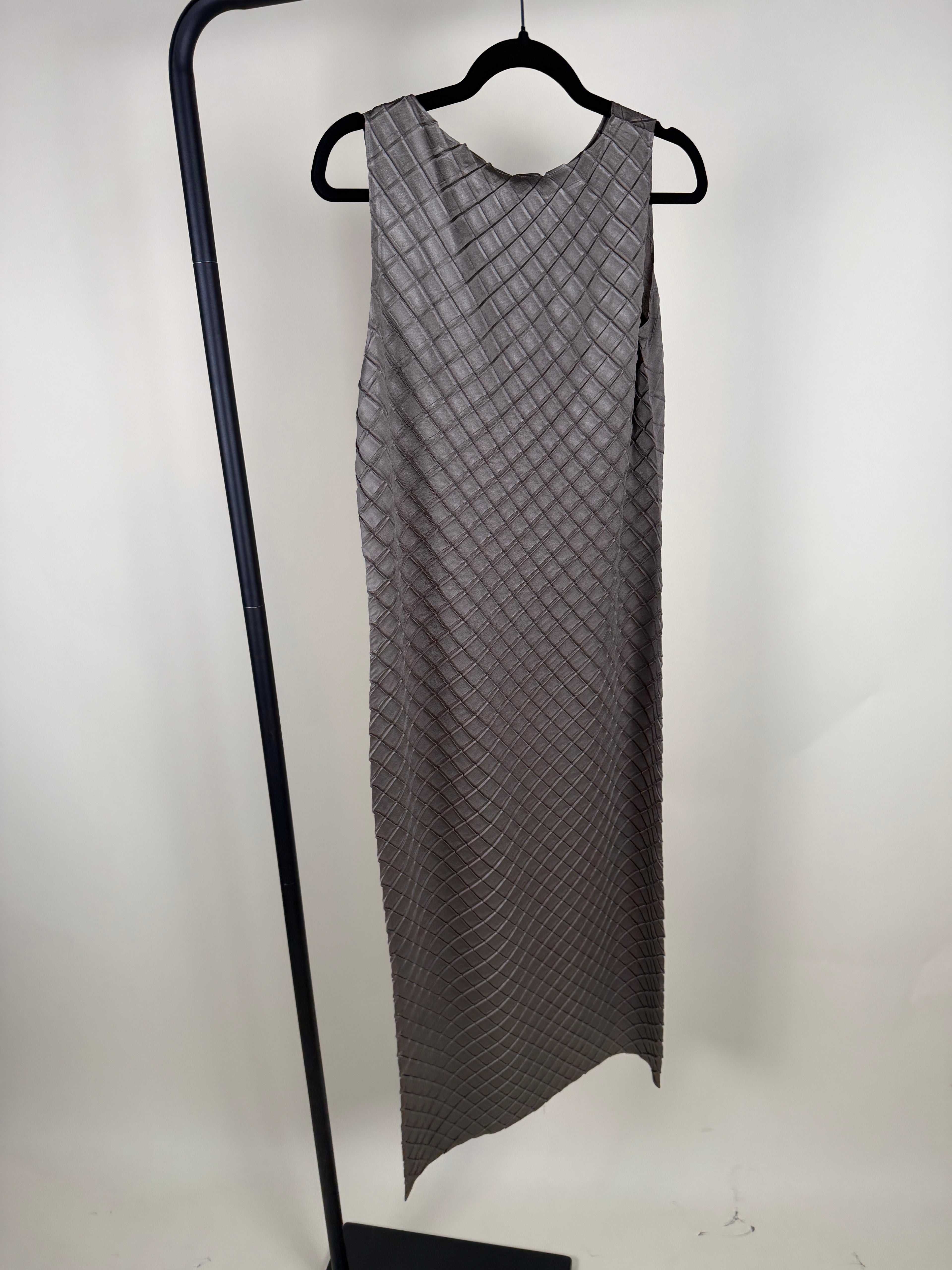 Lafayette 148 New York Grey Midi Shift Dress with Diamond Quilted Texture - photo 7
