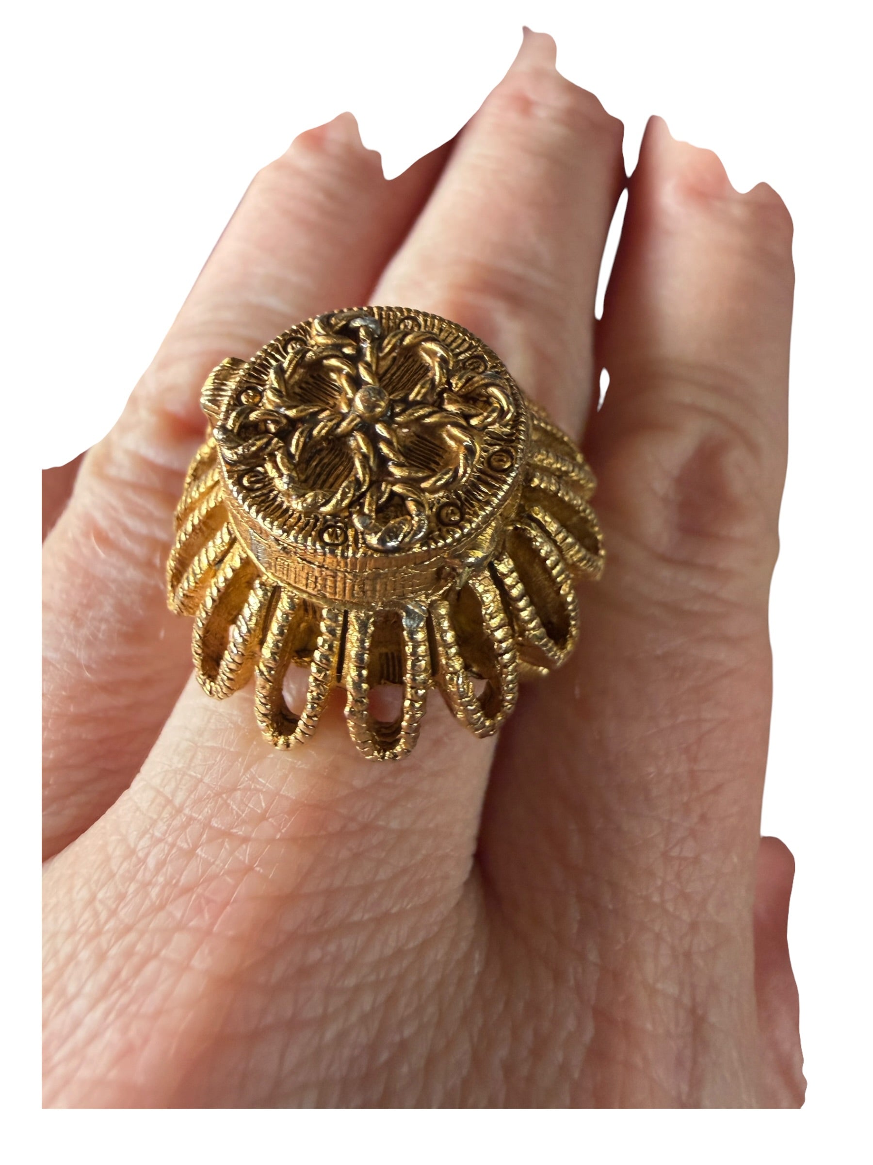 Lorenzo G Gold Ring with Ornate Floral Design